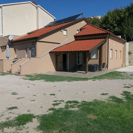 Family Apartment Baška Esterno foto
